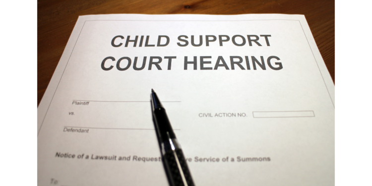 Quando sospendere assegno mantenimento figli maggiorenni